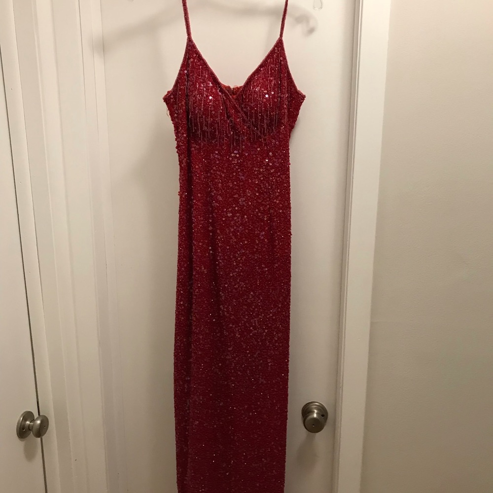 Oscala gorgeous red beaded dress